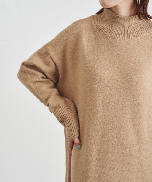 COLLAGE GALLARDAGALANTE（コラージュガリャルダガランテ）の「アルパカタッチバックスリットハイネックニットワンピース/手洗い可/WEB限定（ワンピース・レディース・チャコールグレー/アイボリー/モカ・FREE）」の18枚目の写真