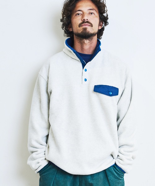 COMMON WARE（コモンウェアー）の「COMMONWARE:OUTDOOR FLEESE SNAP SHIRTS/フリース スタンド スナップシャツ（ミリタリージャケット・メンズ・グリーン/ブラック/オートミール/モカ・L/M）」の4枚目の写真