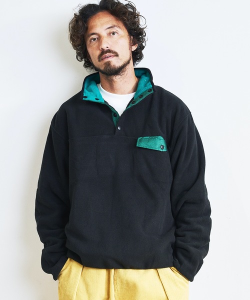 COMMON WARE（コモンウェアー）の「COMMONWARE:OUTDOOR FLEESE SNAP SHIRTS/フリース スタンド スナップシャツ（ミリタリージャケット・メンズ・グリーン/ブラック/オートミール/モカ・L/M）」の2枚目の写真