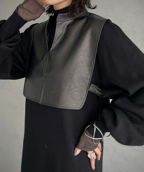 &g'aime（アンジェム）の「【&g’aime】レザーショートベスト（ベスト・レディース・ブラック/ブラウン/グレイッシュベージュ・FREE）」の2枚目の写真