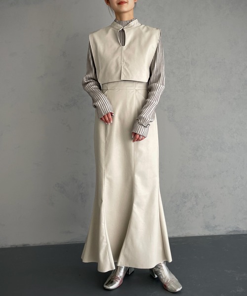 &g'aime（アンジェム）の「【&g’aime】レザーショートベスト（ベスト・レディース・ブラック/ブラウン/グレイッシュベージュ・FREE）」の4枚目の写真