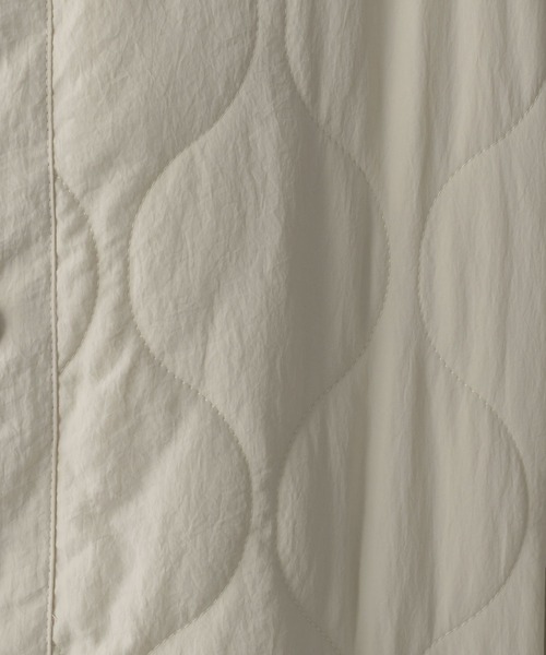 LOWRYS FARM（ローリーズファーム）の「キルティングブルゾン　287159（ブルゾン・レディース・ブラック/ベージュ/カーキ/アイボリー・FREE）」の8枚目の写真