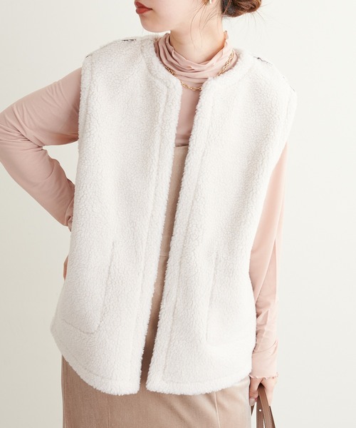 natural couture（ナチュラルクチュール）の「2022AWアイテム/秋冬には欠かせないボアアイテム リバーシブルベスト（ベスト・レディース・ブラウン/アイボリー・FREE）」の17枚目の写真