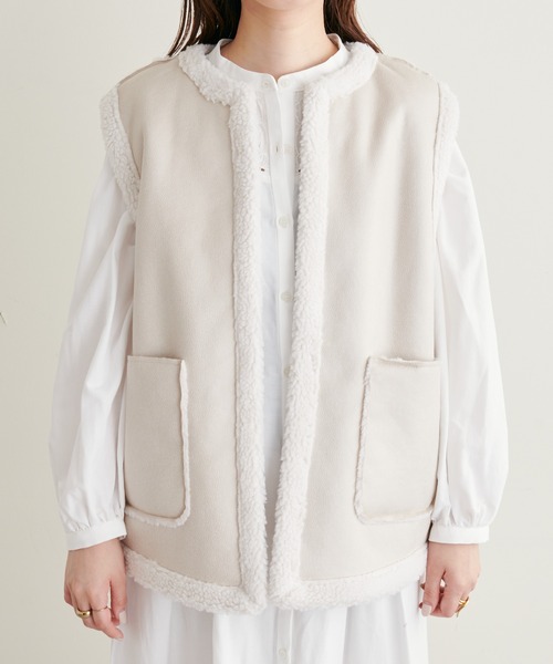 natural couture（ナチュラルクチュール）の「2022AWアイテム/秋冬には欠かせないボアアイテム リバーシブルベスト（ベスト・レディース・ブラウン/アイボリー・FREE）」の9枚目の写真