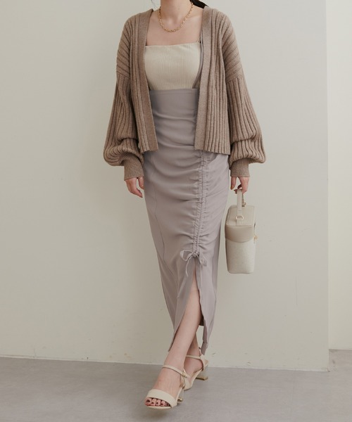 natural couture（ナチュラルクチュール）の「2022AWアイテム/トレンドライクなシルエット ドロストデザイン肩ヒモ付きスカート（スカート・レディース・ブラック/グレイッシュベージュ・SMALL/MEDIUM）」の20枚目の写真