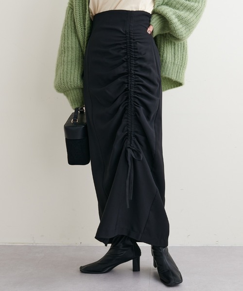 natural couture（ナチュラルクチュール）の「2022AWアイテム/トレンドライクなシルエット ドロストデザイン肩ヒモ付きスカート（スカート・レディース・ブラック/グレイッシュベージュ・SMALL/MEDIUM）」の7枚目の写真
