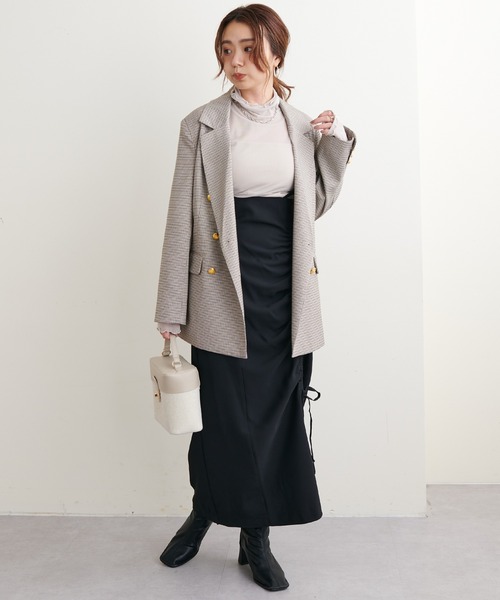 natural couture（ナチュラルクチュール）の「2022AWアイテム/トレンドライクなシルエット ドロストデザイン肩ヒモ付きスカート（スカート・レディース・ブラック/グレイッシュベージュ・SMALL/MEDIUM）」の3枚目の写真