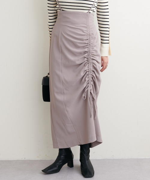 natural couture（ナチュラルクチュール）の「2022AWアイテム/トレンドライクなシルエット ドロストデザイン肩ヒモ付きスカート（スカート・レディース・ブラック/グレイッシュベージュ・SMALL/MEDIUM）」の16枚目の写真