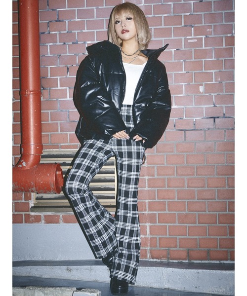 EGOIST（エゴイスト）の「フェイクレザー中綿ジャケットII（その他アウター・レディース・ブラック/アイボリー・FREE）」の3枚目の写真