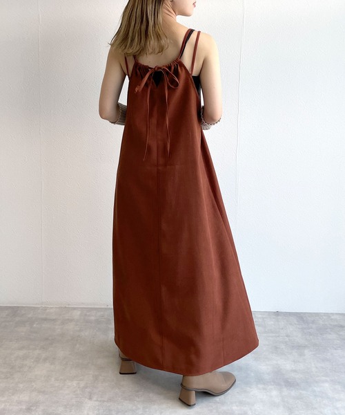 w closet(ダブルクローゼット)の「【前後2WAY】バックリボン切替キャミワンピース(ワンピース・レディース・ワインレッド/ブルー/ブラック・FREE)」の22枚目の写真