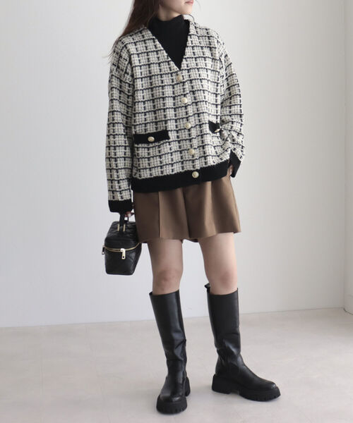 fredy emue(フレディエミュ)の「ツイードニット Vネックカーディガン(カーディガン/ボレロ・レディース・ブラック/レッド/グリーン・38)」の16枚目の写真