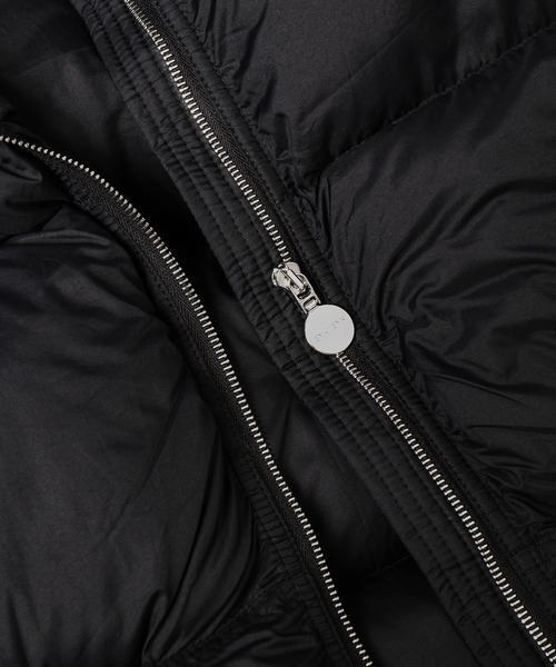 IENKI IENKI（イエンキイエンキ）の「Cropped Puffer Jacket（ダウンジャケット/コート・レディース・ピンク系その他/ブラック系その他・XS）」の9枚目の写真