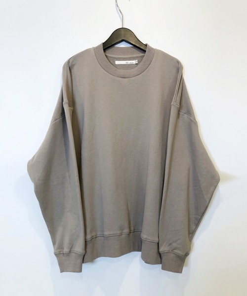 Alil(アリル)の「【Alil】アリル 裏毛 ビッグ シルエット クルーネック スウェット プルオーバー 大人カジュアル(スウェット・メンズ・ブラック/杢グレー/グレイッシュベージュ/オフホワイト/ブラウン・LARGE/MEDIUM/SMALL)」の5枚目の写真