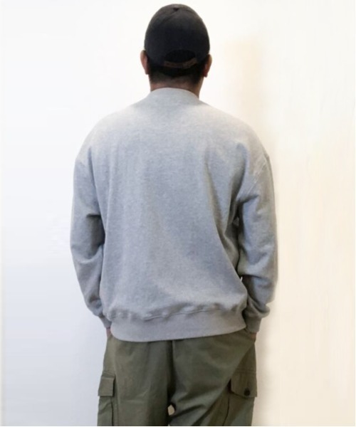 Alil(アリル)の「【Alil】アリル 裏毛 ビッグ シルエット クルーネック スウェット プルオーバー 大人カジュアル(スウェット・メンズ・ブラック/杢グレー/グレイッシュベージュ/オフホワイト/ブラウン・LARGE/MEDIUM/SMALL)」の11枚目の写真