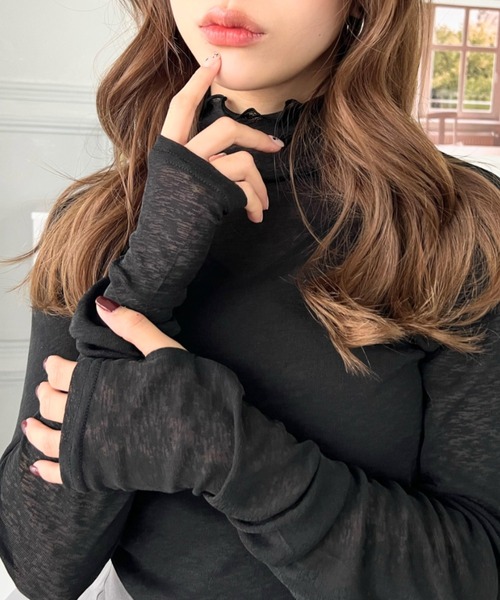 moment+(モーメントプラス)の「シアーネットハイネックメローユビヌキプルオーバー(Tシャツ/カットソー・レディース・オフホワイト/オレンジ/ブラック/ピンク/ライトグリーン・M/S/L)」の1枚目の写真