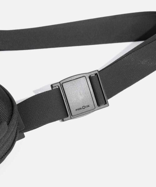 Aer（エアー）の「Aer（エアー）Day Sling 3 Max BLACK（ボディバッグ/ウエストポーチ・メンズ・ブラック・F）」の5枚目の写真