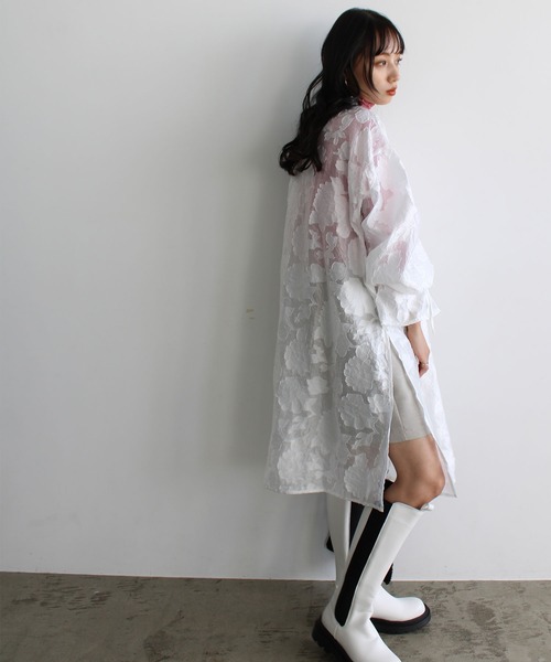 GeeRA(ジーラ)の「シアージャカードキャンディスリーブワンピース(シャツワンピース・レディース・ホワイト/ブラック・MEDIUM)」の7枚目の写真