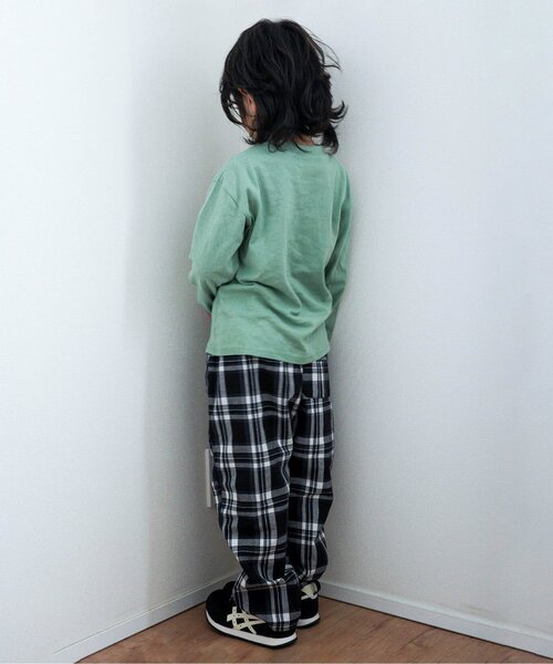 BREEZE（ブリーズ）の「【WEB限定】カラバリプリント長袖Tシャツ（Tシャツ/カットソー・キッズ・オレンジ/オフホワイト/カーキ/サックスブルー/ラベンダー/チャコール/グレー/ブラウン/イエロー・140/120/100/130/110/90/80）」の19枚目の写真