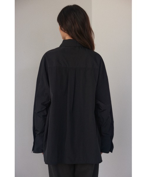 BLACK BY MOUSSY（ブラックバイマウジー）の「nylon taffeta big shirt（ナイロンタフタビックシャツ）（シャツ/ブラウス・レディース・ホワイト/ブラック/カーキ・FREE）」の12枚目の写真