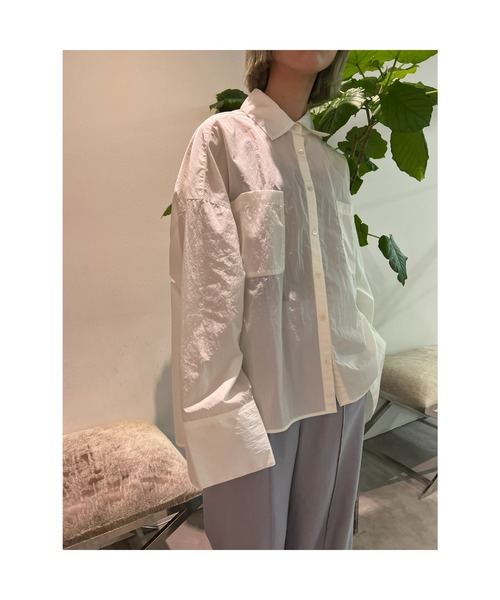 BLACK BY MOUSSY（ブラックバイマウジー）の「nylon taffeta big shirt（ナイロンタフタビックシャツ）（シャツ/ブラウス・レディース・ホワイト/ブラック/カーキ・FREE）」の4枚目の写真