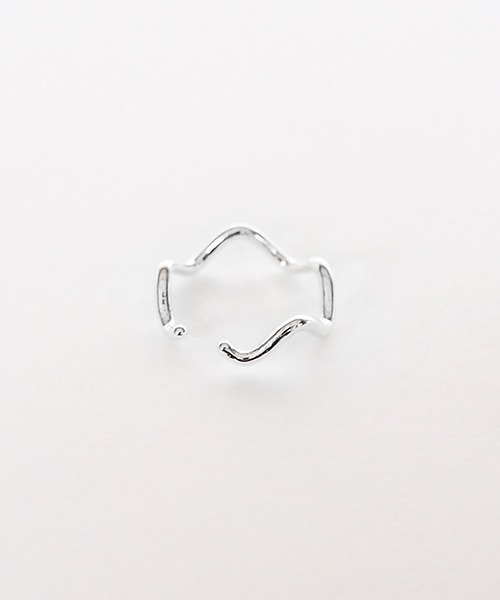 Casselini（キャセリーニ）の「Casselini(キャセリーニ)カラーなみなみイヤカフセット（イヤーカフ・レディース・ピンク/シルバー/ブルー・FREE）」の12枚目の写真