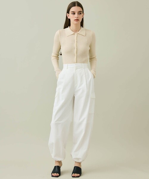 STUDIOUS（ステュディオス）の「【STUDIOUS/ステュディオス】コットンタイプライターカーゴパンツ〈洗える〉（カーゴパンツ・レディース・ホワイト/ブラック・1/2）」の3枚目の写真