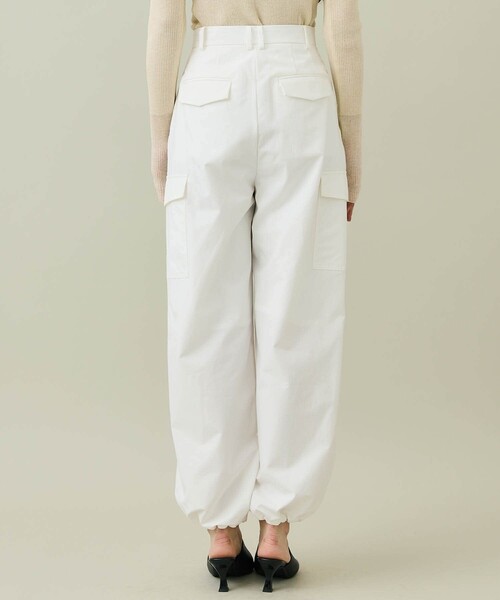 STUDIOUS（ステュディオス）の「【STUDIOUS/ステュディオス】コットンタイプライターカーゴパンツ〈洗える〉（カーゴパンツ・レディース・ホワイト/ブラック・1/2）」の12枚目の写真