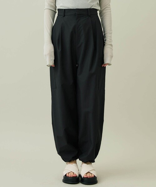 STUDIOUS（ステュディオス）の「【STUDIOUS/ステュディオス】コットンタイプライターカーゴパンツ〈洗える〉（カーゴパンツ・レディース・ホワイト/ブラック・1/2）」の19枚目の写真