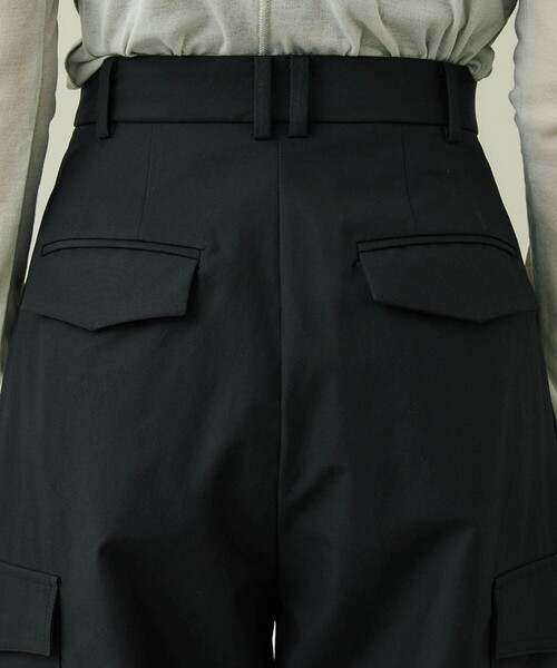 STUDIOUS（ステュディオス）の「【STUDIOUS/ステュディオス】コットンタイプライターカーゴパンツ〈洗える〉（カーゴパンツ・レディース・ホワイト/ブラック・1/2）」の14枚目の写真