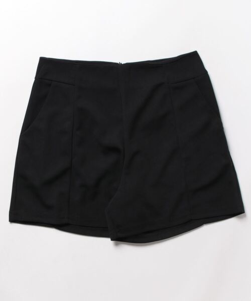 NinaetLina（ニナエリナ）の「ショートパンツ（その他パンツ・レディース・ホワイト/ブラック・S/L/M）」の12枚目の写真