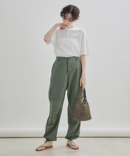 SALON adam et rope'(サロン アダム エ ロペ)の「【WEB限定】【接触冷感・吸水速乾】バックスリットシアーTシャツ(Tシャツ/カットソー・レディース・ブラック/オフホワイト/ライトグリーン・FREE)」の22枚目の写真