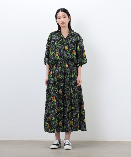 Purple&Yellow(パープルアンドイエロー)の「レーヨン アロハギャザースカート(スカート・レディース・イエロー/ブラック・FREE)」の4枚目の写真