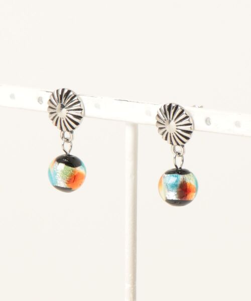 チャイハネ（チャイハネ）の「【チャイハネ】ホタル玉サンコンチョピアス（ピアス（両耳用）・レディース・マルチ/ブルー・FREE）」の2枚目の写真