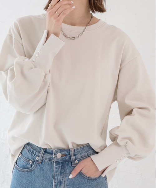 ad thie（アドティエ）の「パール付きスリット 裏毛ボリュームスリプルオーバー（Tシャツ/カットソー・レディース・オートミール/ブラック/ベージュ/ピンク/チャコール/アイボリー・FREE）」の4枚目の写真