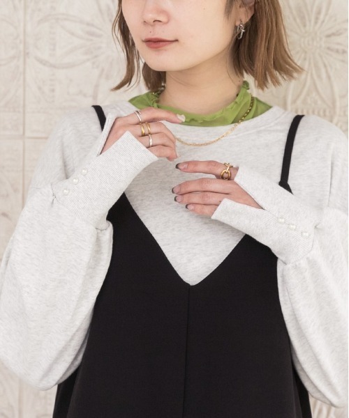 ad thie（アドティエ）の「パール付きスリット 裏毛ボリュームスリプルオーバー（Tシャツ/カットソー・レディース・オートミール/ブラック/ベージュ/ピンク/チャコール/アイボリー・FREE）」の5枚目の写真