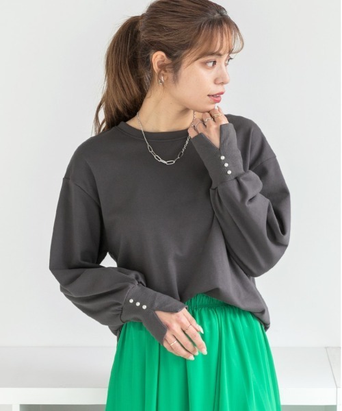 ad thie（アドティエ）の「パール付きスリット 裏毛ボリュームスリプルオーバー（Tシャツ/カットソー・レディース・オートミール/ブラック/ベージュ/ピンク/チャコール/アイボリー・FREE）」の10枚目の写真
