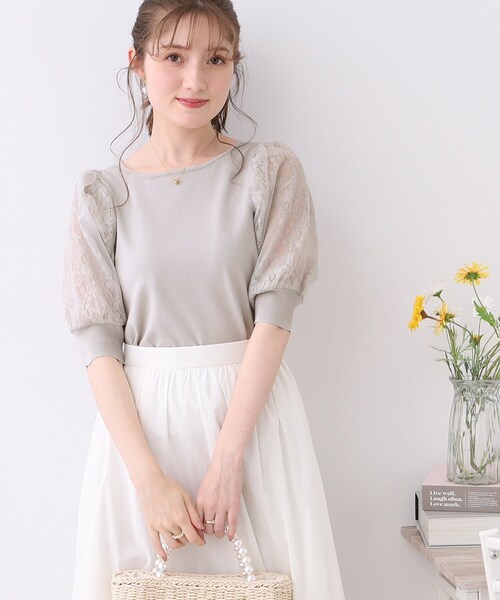 couture brooch（クチュールブローチ）の「◆【ふんわりシアーなパフ袖で華奢見え。】オーガンレース袖ニット（ニット/セーター・レディース・ライトグレー/アイボリー/ブラック・38/42）」の17枚目の写真