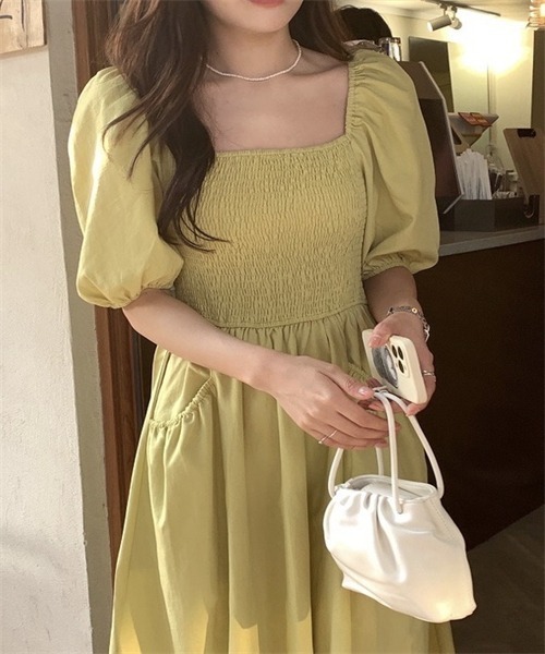 FREE STYLISTS(フリー スタイリスト)の「オフショル スクエアネックシャーリング2WAY ワンピース(ワンピース・レディース・黄緑系/ブルー・FREE)」の5枚目の写真