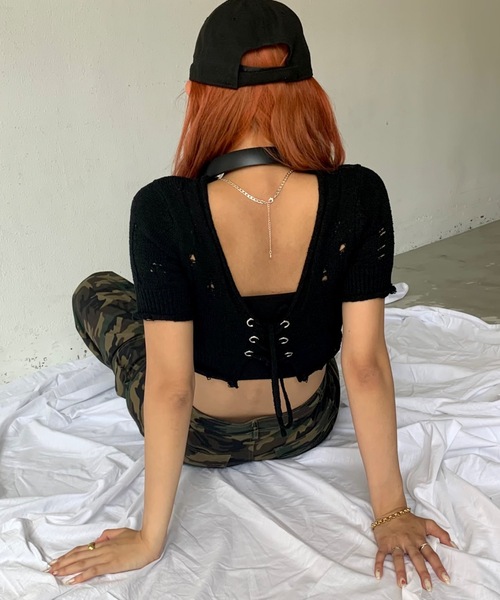 SHAGGIE（シャギー）の「3WAYダメージ加工レースアップニット（ニット/セーター・レディース・ブラック/ナチュラル/ネイビー・FREE）」の11枚目の写真