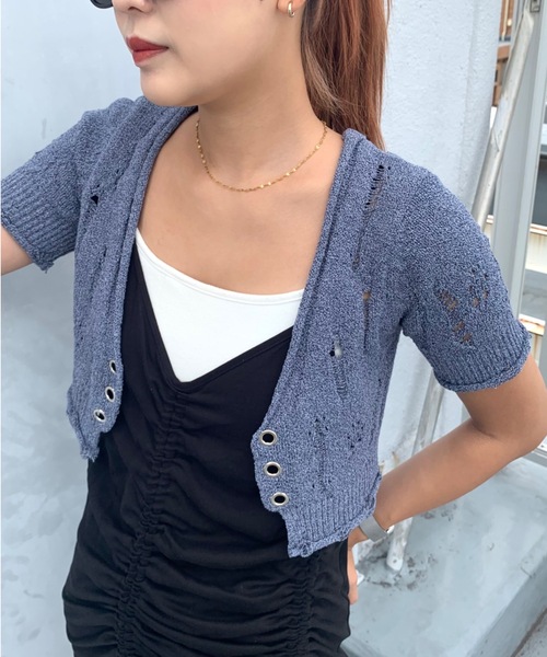 SHAGGIE（シャギー）の「3WAYダメージ加工レースアップニット（ニット/セーター・レディース・ブラック/ナチュラル/ネイビー・FREE）」の5枚目の写真