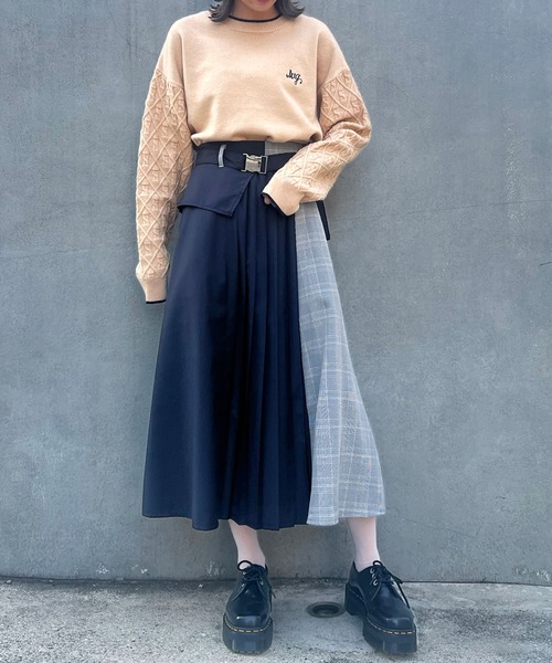 179/WG（イチナナキュウダブルジー）の「ダイヤ柄ニットプルオーバー（ニット/セーター・レディース・ベージュ/サックスブルー/オフホワイト・FREE）」の18枚目の写真