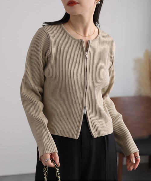 ap retro（アプレトロ）の「Wジップリブニットカーディガン（ニット/セーター・レディース・ブルー/チャコールグレー/ブラック/イエロー/グレイッシュベージュ/イエロー系その他/アイボリー/ブルー系その他・FREE）」の17枚目の写真