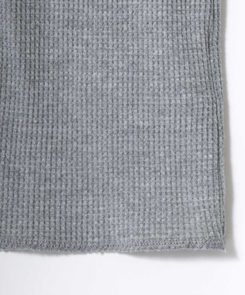 Champion（チャンピオン）の「Champion/チャンピオン コットンUSA ワッフル 無地 ロゴ ワンポイント刺繍 ロングスリーブTシャツ（Tシャツ/カットソー・メンズ・オリーブ/ブラック/グレー/ネイビー/ホワイト・L/M/XL）」の15枚目の写真