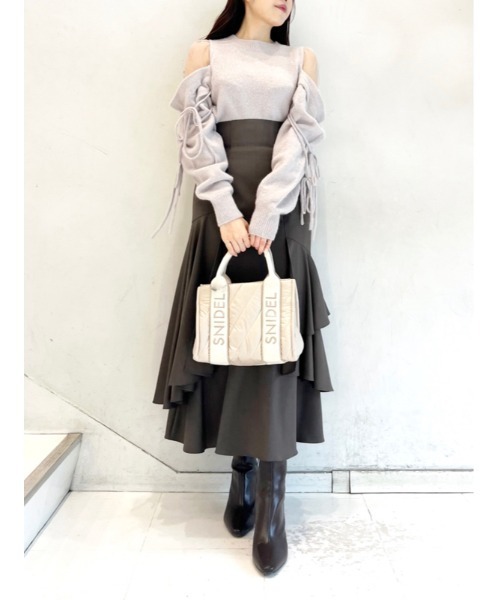 SNIDEL（スナイデル）の「シースルーショルダーニットプルオーバー（ニット/セーター・レディース・アイボリー/ブラック/ダークブルー/ライトグレー・FREE）」の18枚目の写真