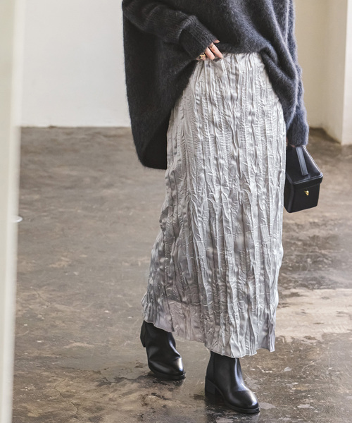 Noble（ノーブル）の「サテンワッシャースカート（スカート・レディース・ライトグレー/サックスブルー・36/38）」の2枚目の写真