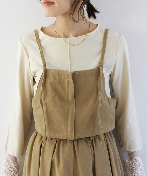 Crisp（クリスプ）の「フロントジップキャミトップス（キャミソール・レディース・ブラック/アイボリー/ベージュ・FREE）」の9枚目の写真