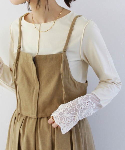 Crisp（クリスプ）の「フロントジップキャミトップス（キャミソール・レディース・ブラック/アイボリー/ベージュ・FREE）」の10枚目の写真