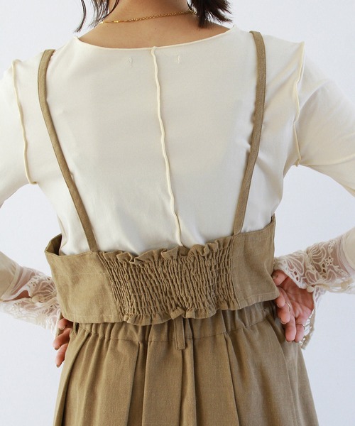 Crisp（クリスプ）の「フロントジップキャミトップス（キャミソール・レディース・ブラック/アイボリー/ベージュ・FREE）」の11枚目の写真