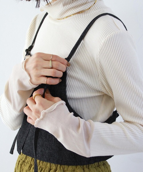 Crisp（クリスプ）の「フロントジップキャミトップス（キャミソール・レディース・ブラック/アイボリー/ベージュ・FREE）」の21枚目の写真