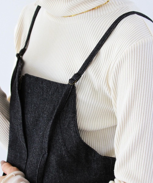 Crisp（クリスプ）の「フロントジップキャミトップス（キャミソール・レディース・ブラック/アイボリー/ベージュ・FREE）」の22枚目の写真